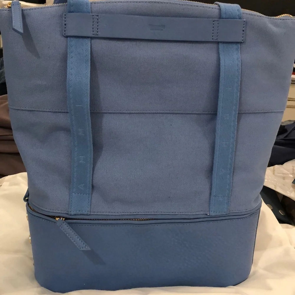 HAMMITT MANHATTAN BEACH TOTE in Skylight Blue Canvas & Leather NWT
